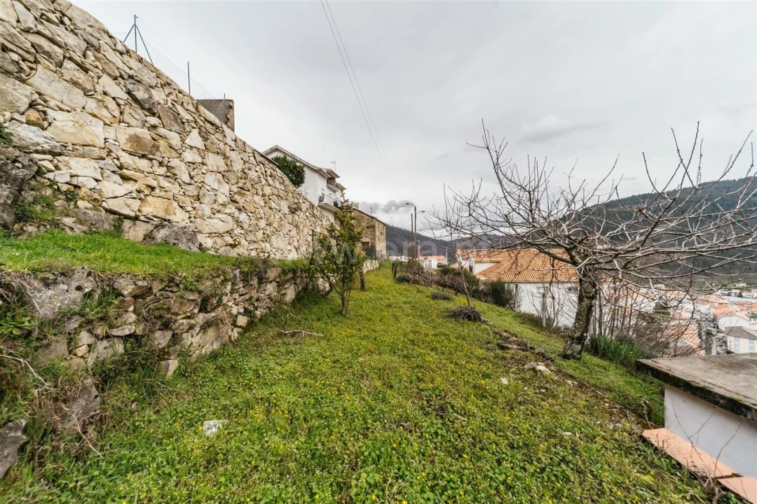 Moradia T4 para Venda em Manteigas (Santa Maria) Foto 4