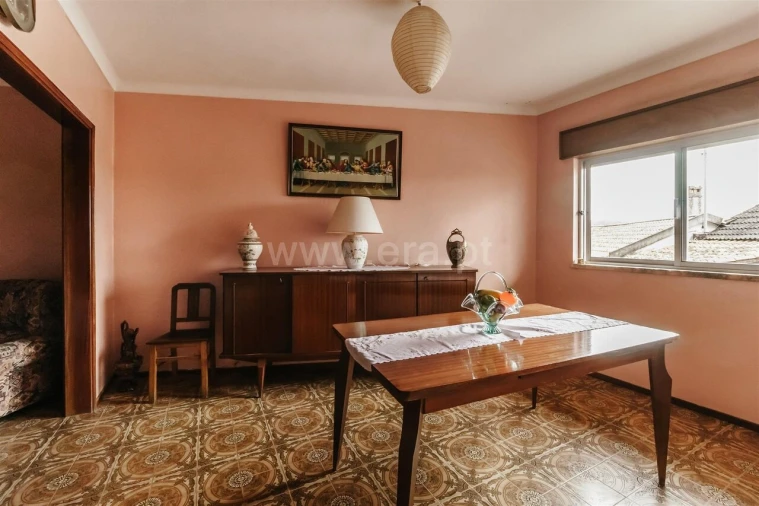 Moradia T5 para Venda em Orjais Foto 1