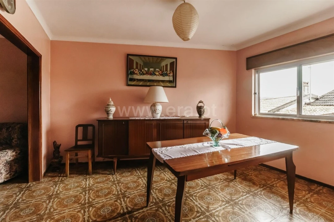 Moradia T5 para Venda em Orjais Foto 1