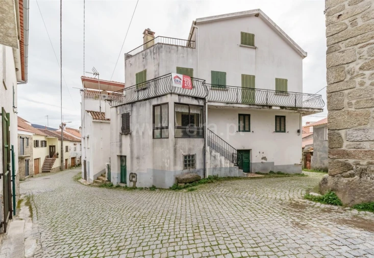 Moradia T4 para Venda em Casteleiro