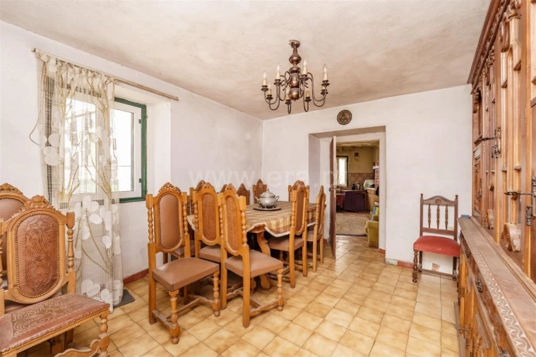 Moradia T4 para Venda em Casteleiro Foto 5