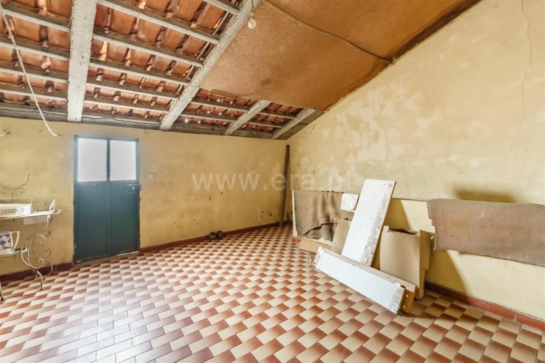 Moradia T4 para Venda em Casteleiro Foto 14