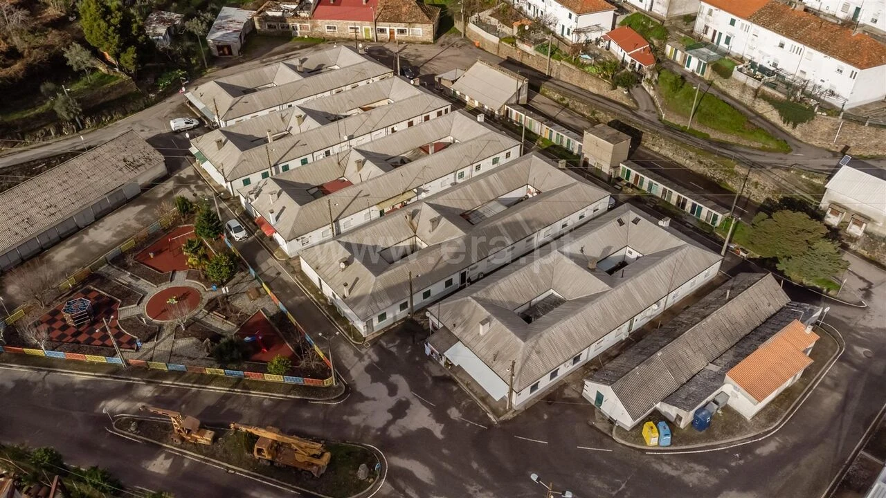 Moradia T3 para Venda em Aldeia de São Francisco de Assis Foto 9