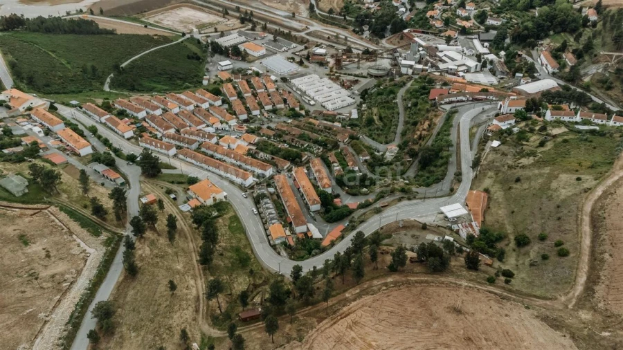 Moradia T3 para Venda em Aldeia de São Francisco de Assis Foto 17