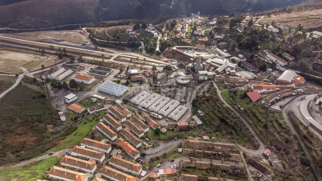 Moradia T3 para Venda em Aldeia de São Francisco de Assis Foto 12