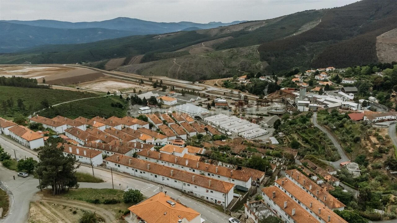 Moradia T3 para Venda em Aldeia de São Francisco de Assis Foto 16