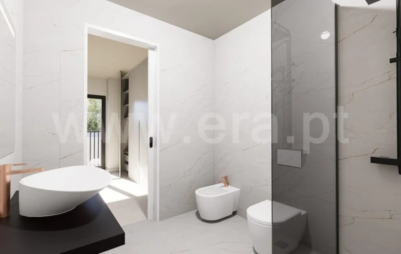 Moradia T4 para Venda em Tortosendo Foto 5