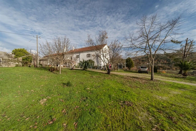 Quinta T5 para Venda em Vela Foto 5