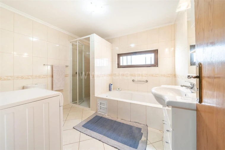 Quinta T5 para Venda em Vela Foto 19