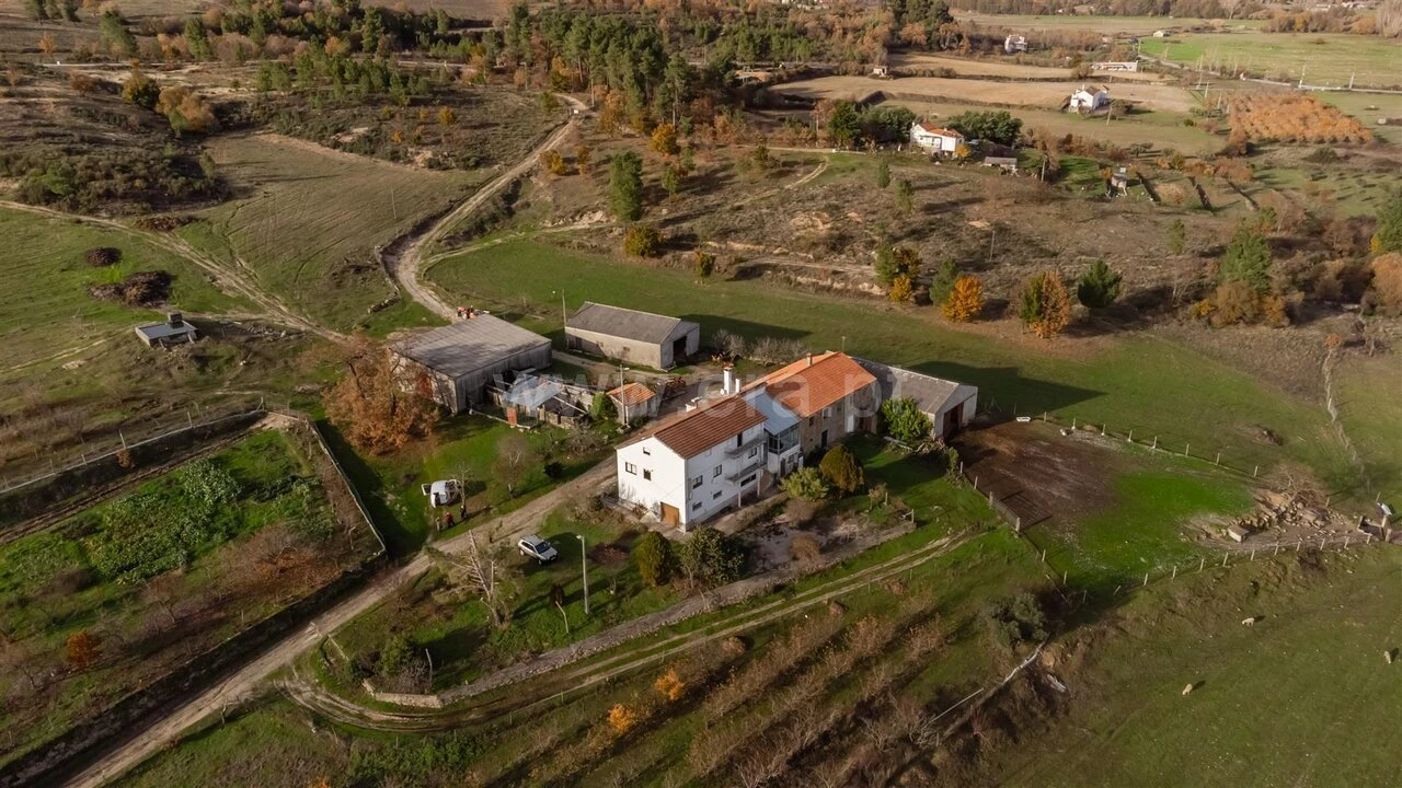 Quinta T5 para Venda em Vela Foto 3