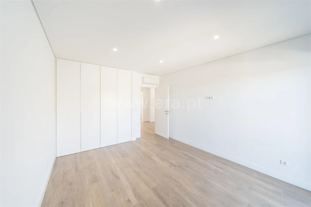 Moradia T4 para Venda em Boidobra Foto 15