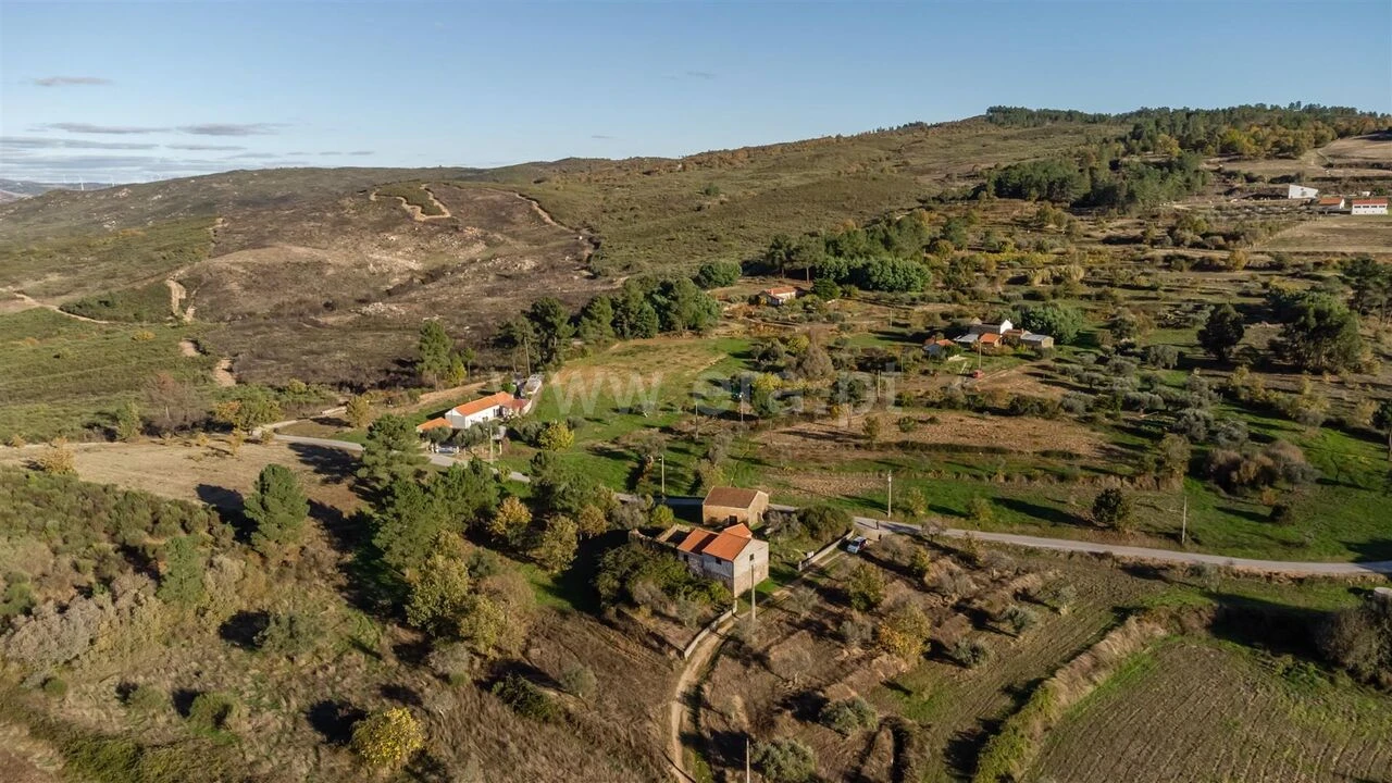 Quinta T0 para Venda em Caria Foto 7