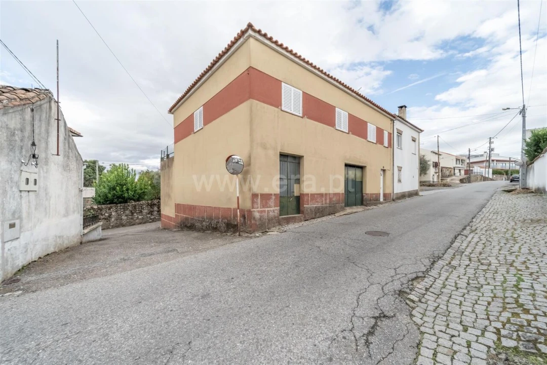 Moradia T4 para Venda em Peraboa Foto 3