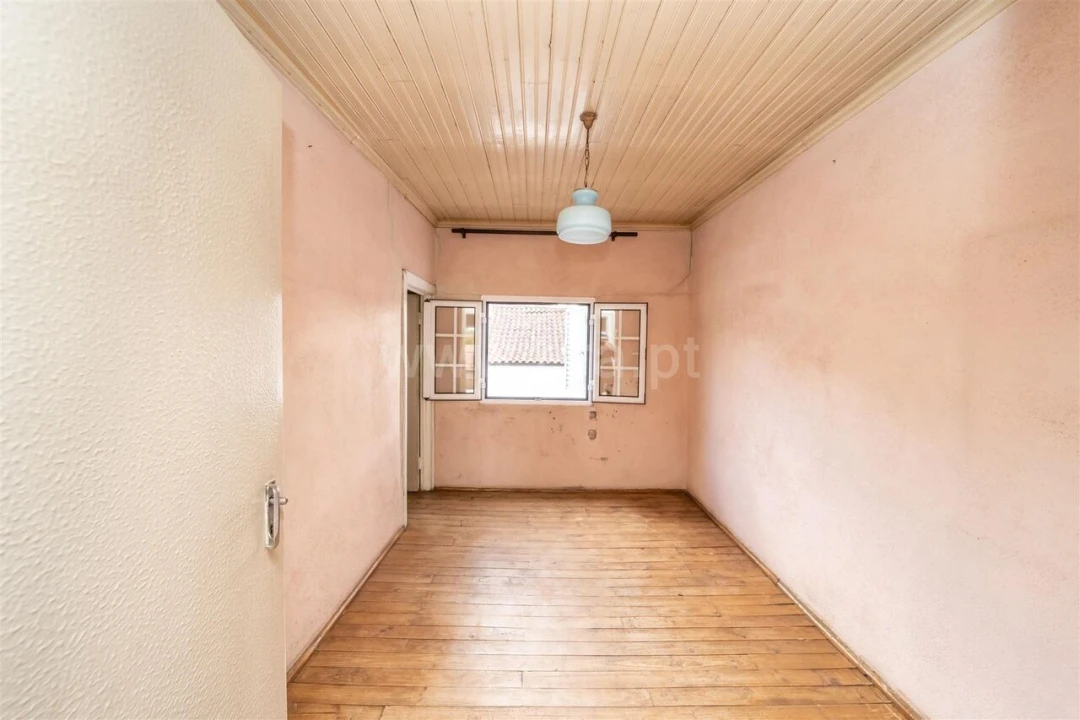 Moradia T4 para Venda em Peraboa Foto 9