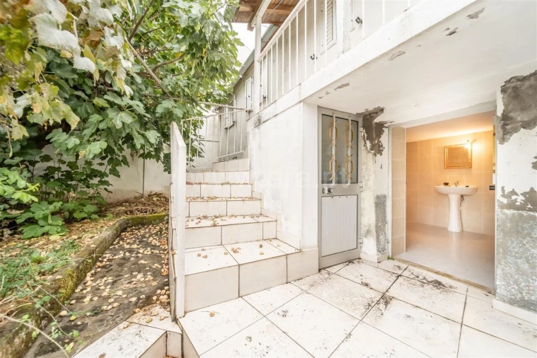 Moradia T3 para Venda em Erada Foto 17