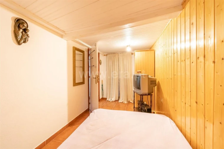 Moradia T3 para Venda em Erada Foto 10