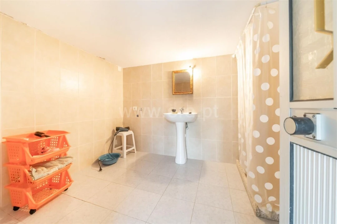 Moradia T3 para Venda em Erada Foto 16