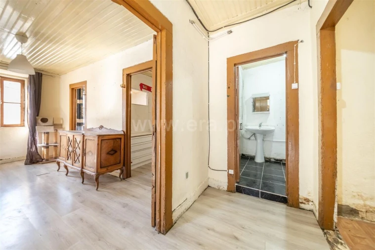 Moradia T3 para Venda em Valhelhas Foto 6