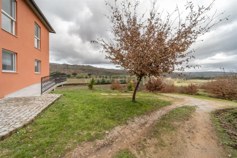 Moradia T3 para Venda em Seixo da Beira Foto 18