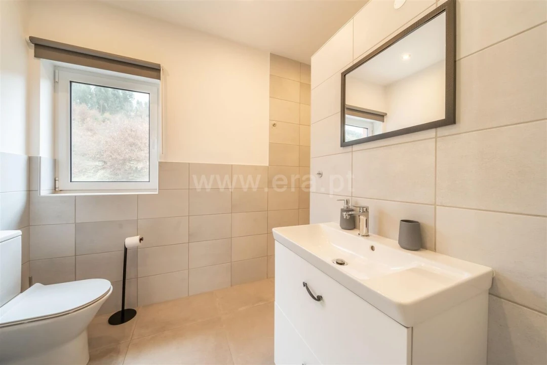 Moradia T3 para Venda em Seixo da Beira Foto 14