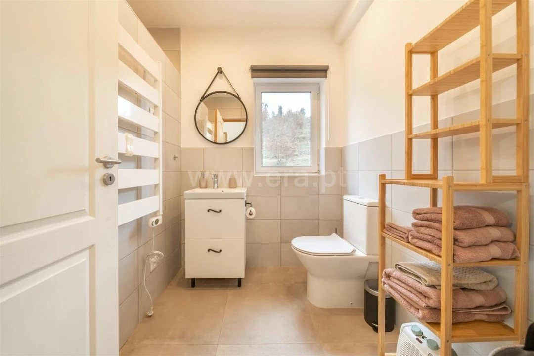 Moradia T3 para Venda em Seixo da Beira Foto 11