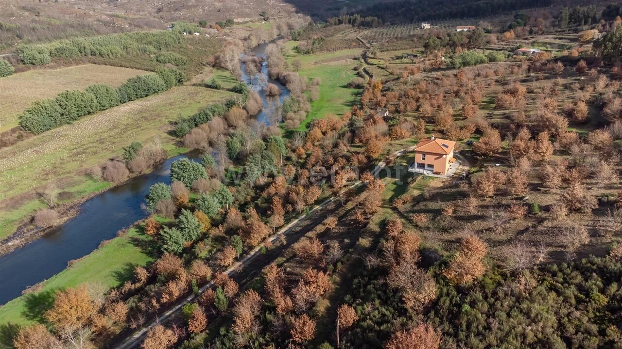 Moradia T3 para Venda em Seixo da Beira Foto 2