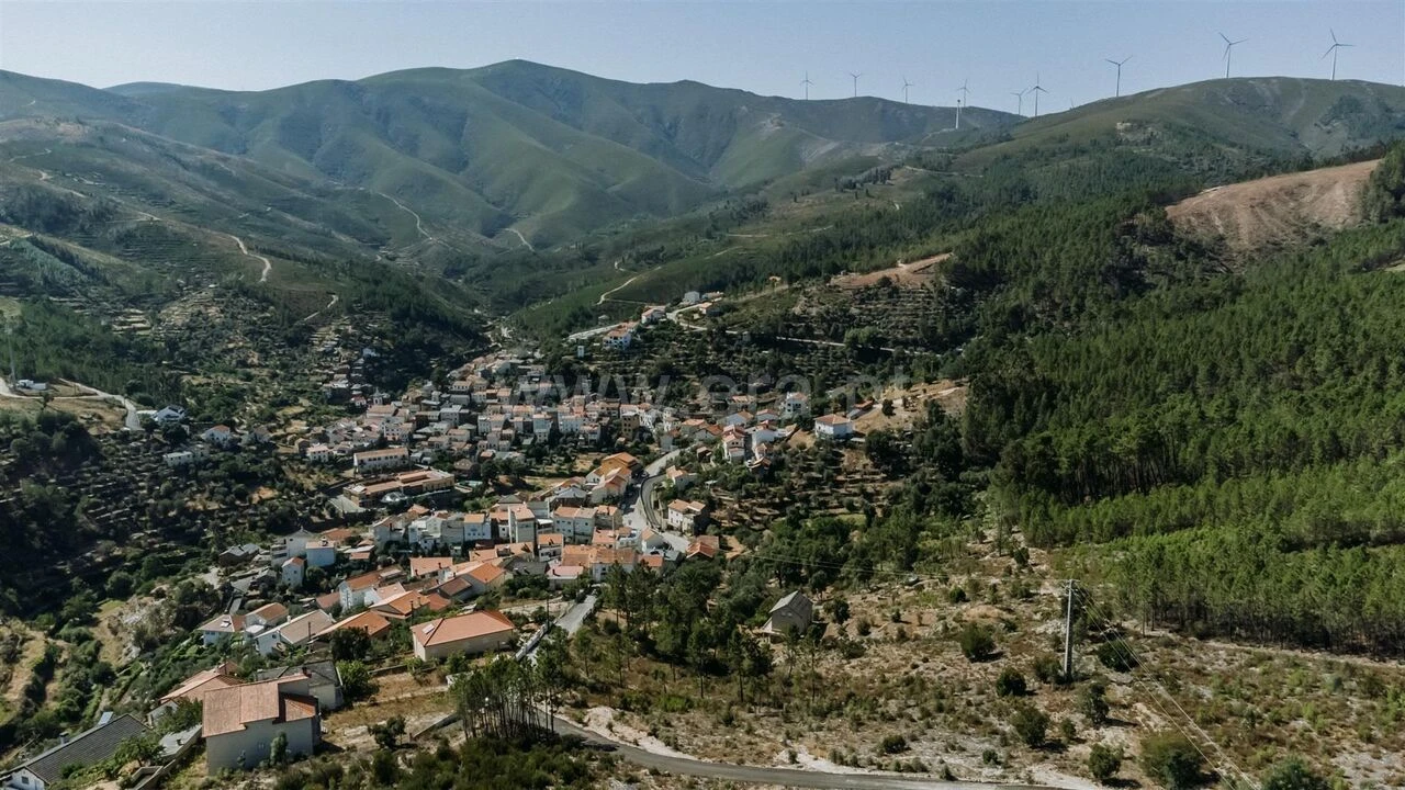 Terreno para Venda em Sobral de São Miguel Foto 4