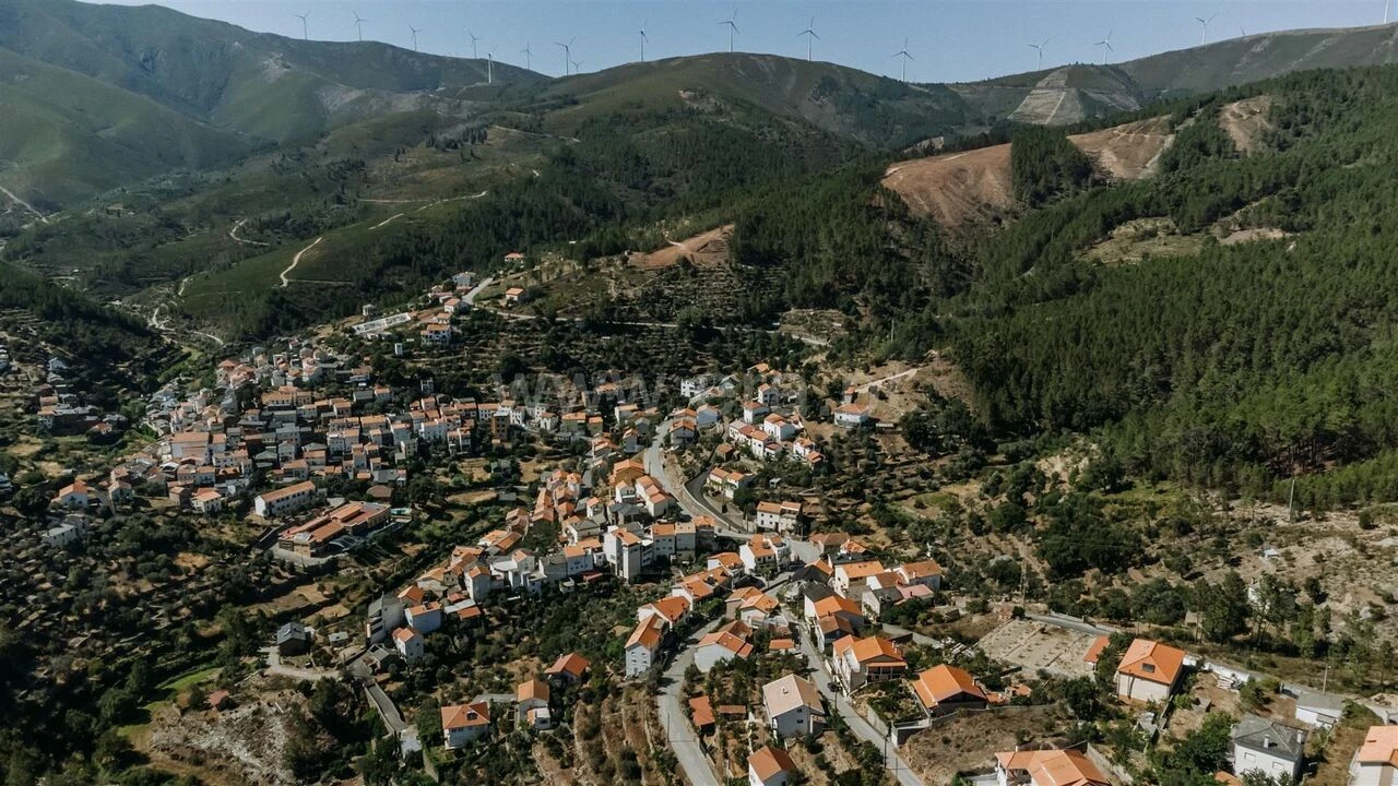 Terreno para Venda em Sobral de São Miguel Foto 6