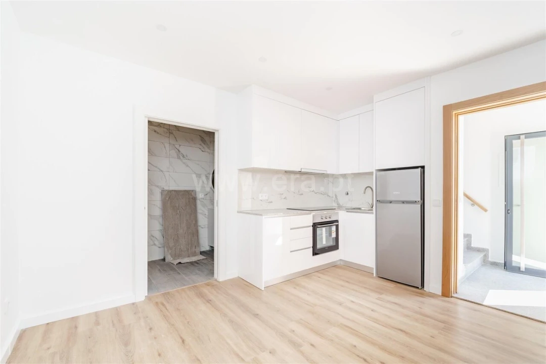 Apartamento T0 para Venda em Tortosendo Foto 1