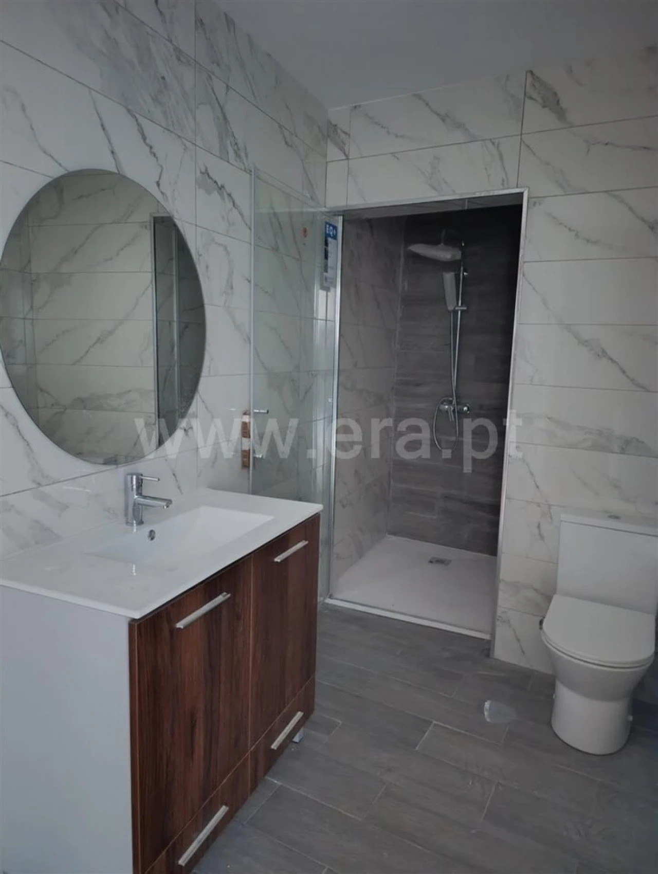 Apartamento T0 para Venda em Tortosendo Foto 3