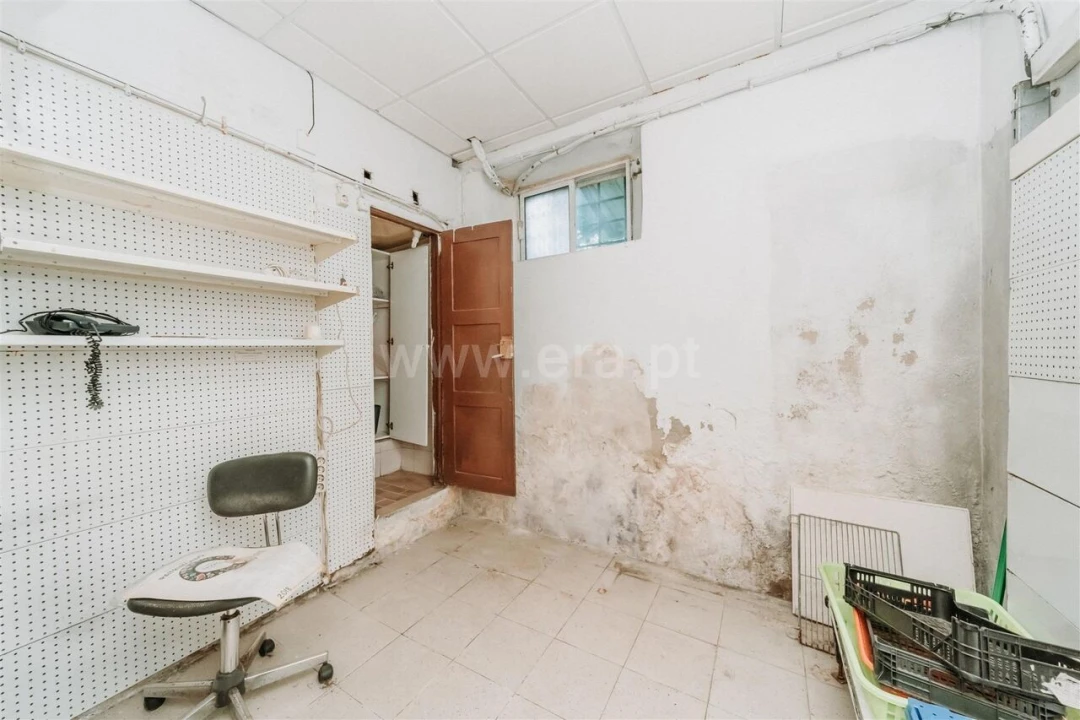 Prédio para Venda em Tortosendo Foto 17