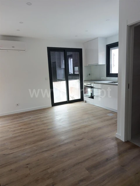 Apartamento T1 para Venda em Tortosendo