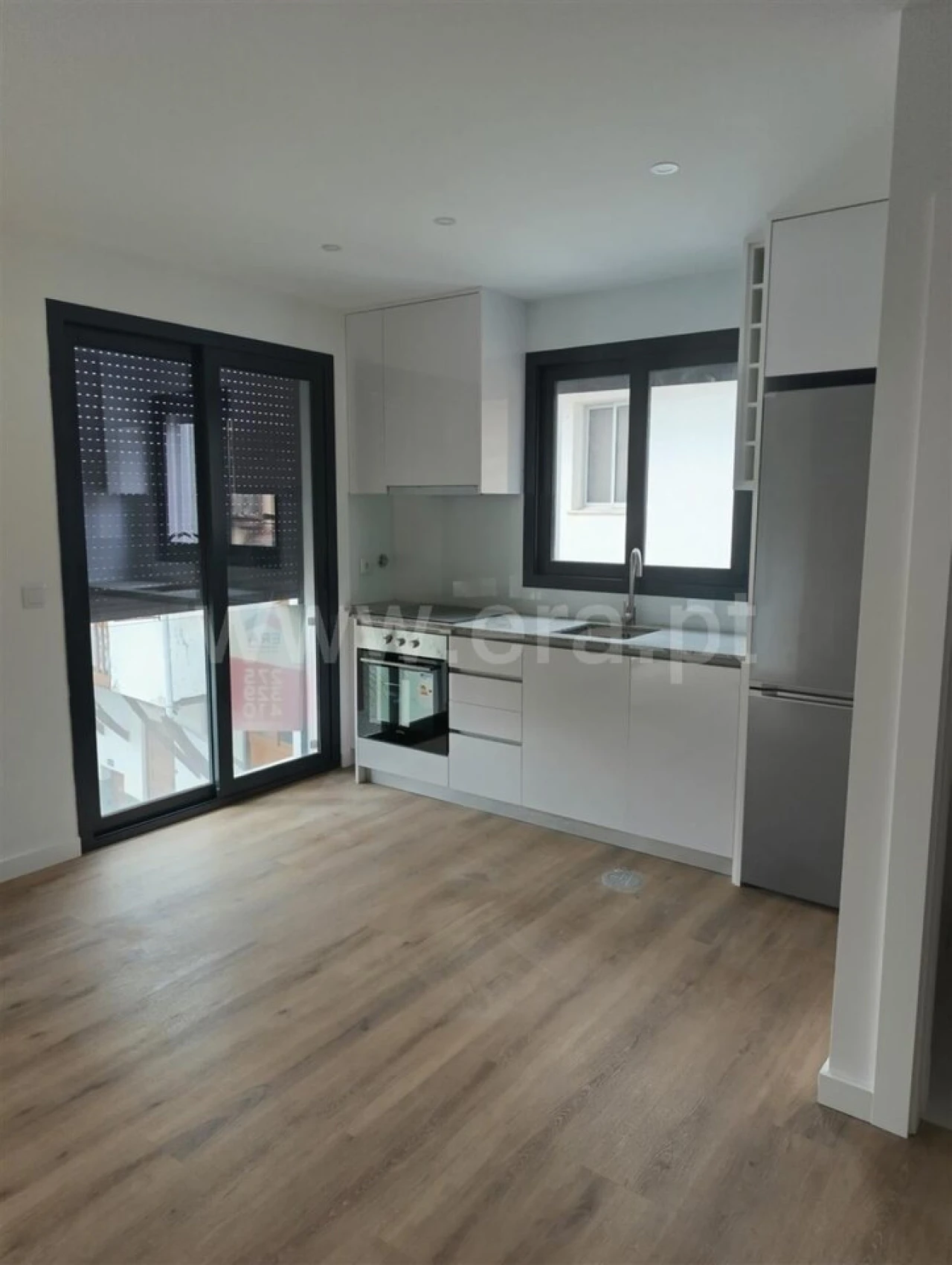 Apartamento T1 para Venda em Tortosendo Foto 1