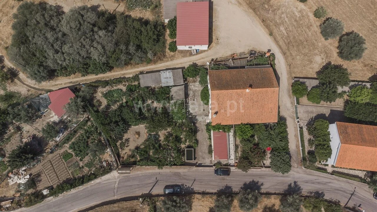 Moradia T3 para Venda em Caria Foto 18