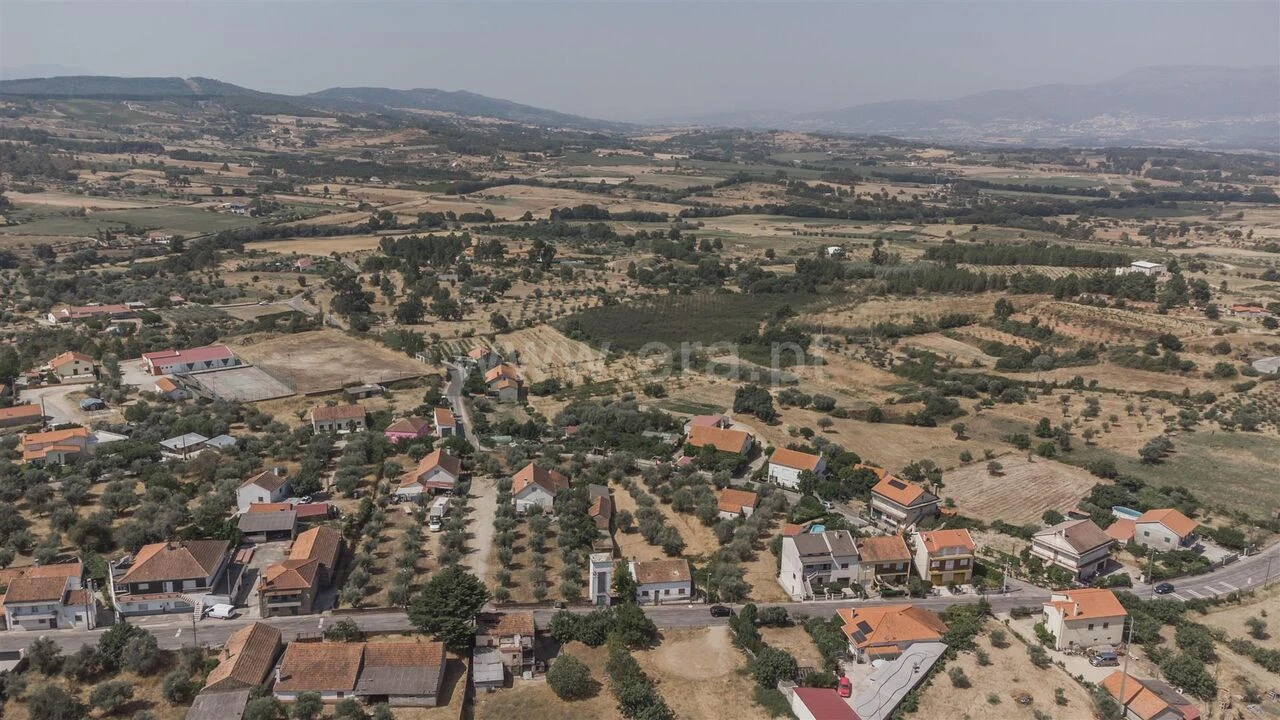 Moradia T3 para Venda em Caria Foto 19