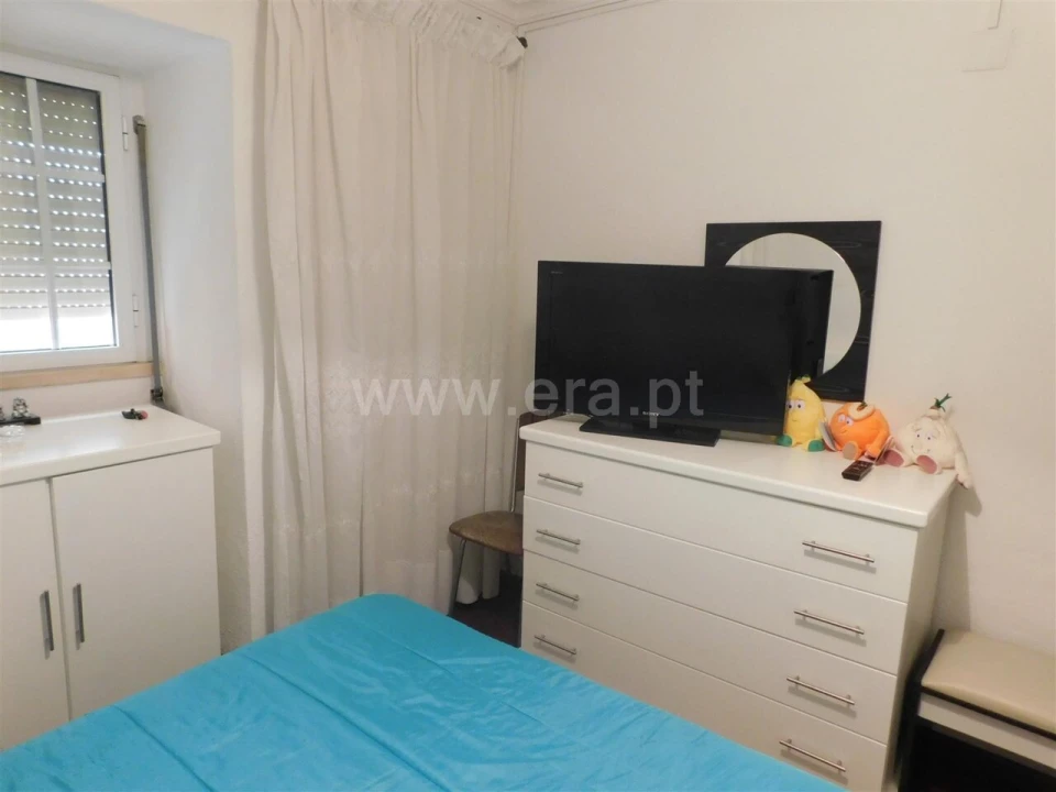 Moradia T4 para Venda em Erada Foto 12