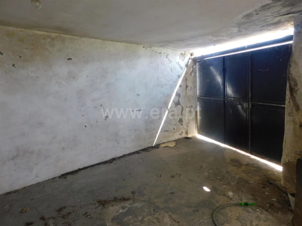 Moradia T4 para Venda em Erada Foto 14