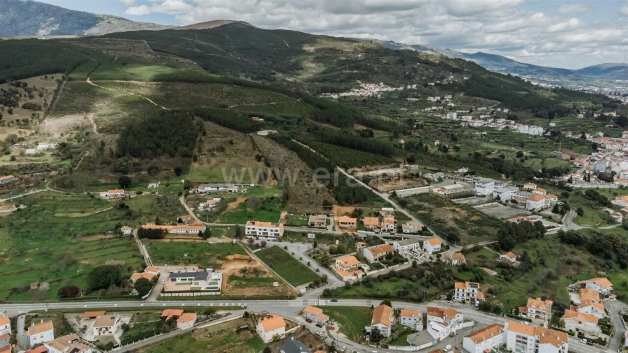 Terreno para Venda em Tortosendo Foto 8