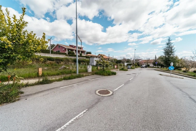 Terreno para Venda em Tortosendo Foto 13