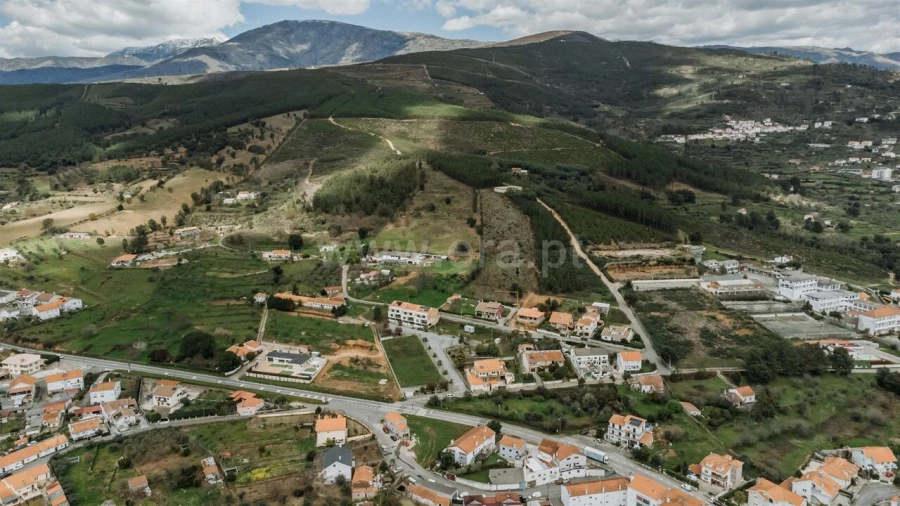 Terreno para Venda em Tortosendo Foto 9