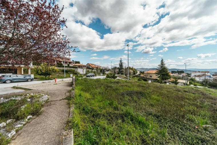 Terreno para Venda em Tortosendo Foto 6