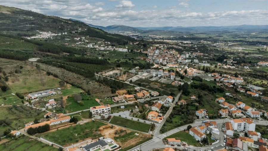 Terreno para Venda em Tortosendo Foto 14
