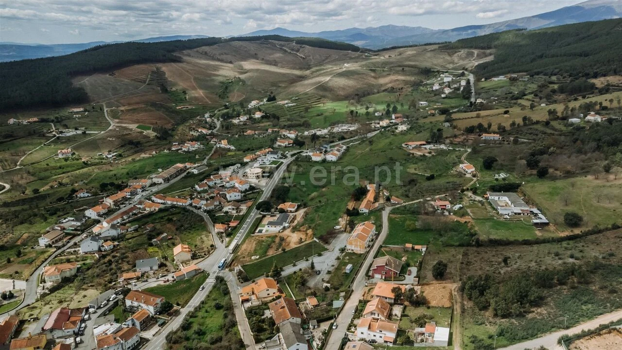 Terreno para Venda em Tortosendo Foto 10