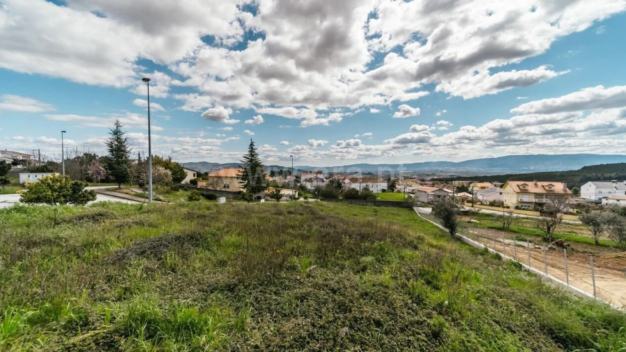 Terreno para Venda em Tortosendo