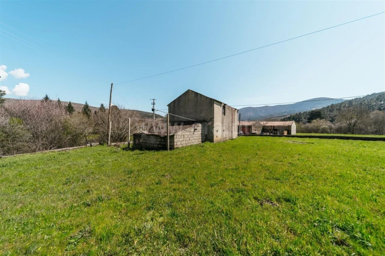 Quinta T0 para Venda em Verdelhos Foto 11