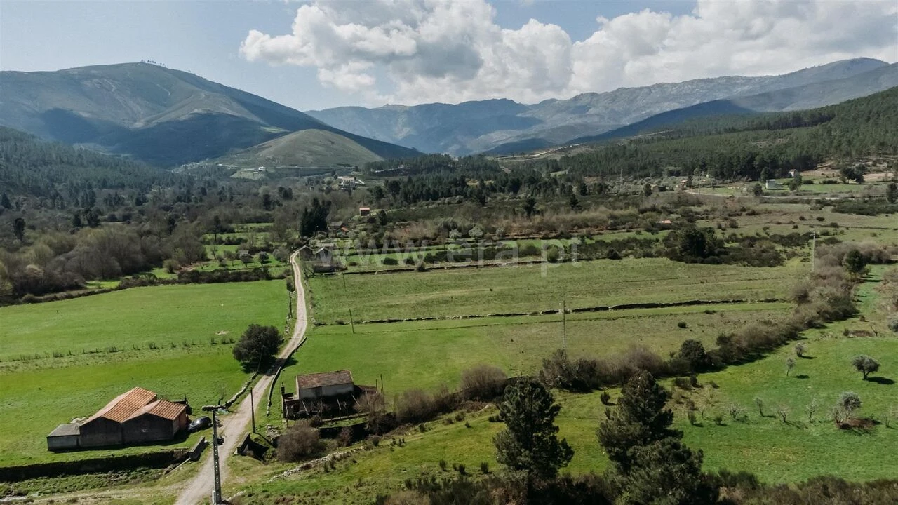 Quinta T0 para Venda em Verdelhos Foto 1