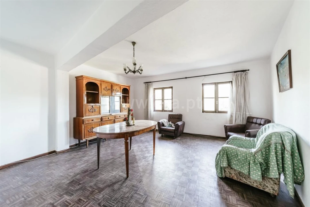 Moradia T4 para Venda em Paul Foto 2