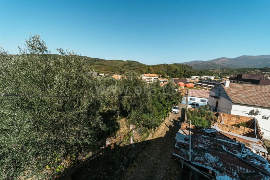 Moradia T4 para Venda em Paul Foto 6