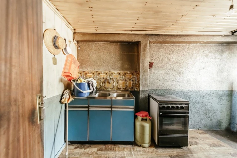 Moradia T3 para Venda em Sobral de São Miguel Foto 16