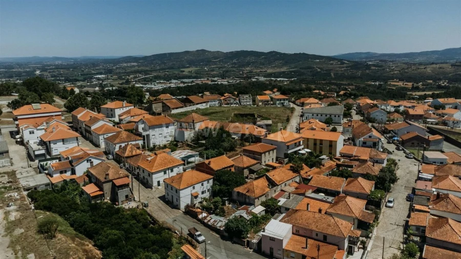 Moradia T2 para Venda em Tortosendo Foto 10